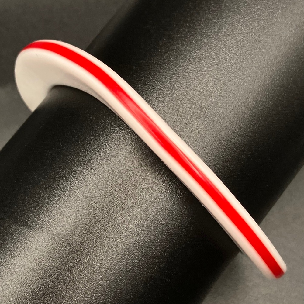 Vintage Bangle Bracelet White Red Wavy Mod Acrylic Resin 8.25
